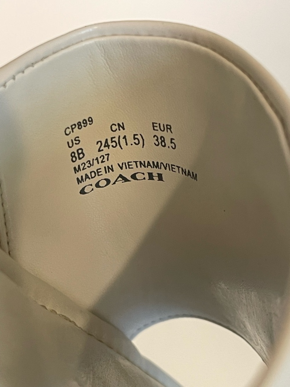 Coach Florence Sandal- Like new! - Picture 5 of 11